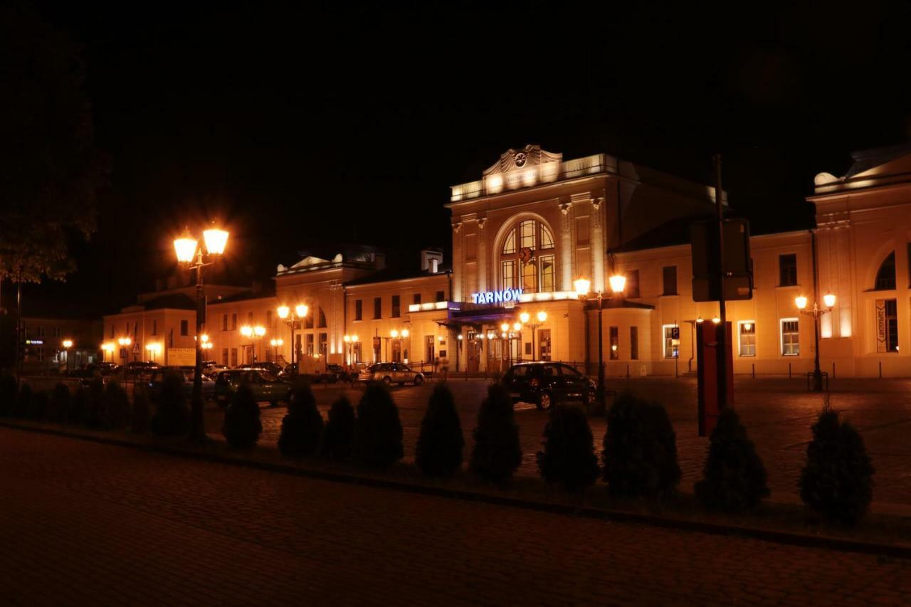 加尔酒店 Tarnów 外观 照片